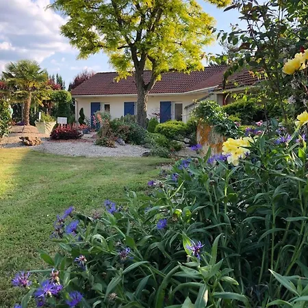 Gasthuis Lagalerne Neuville-du-Poitou